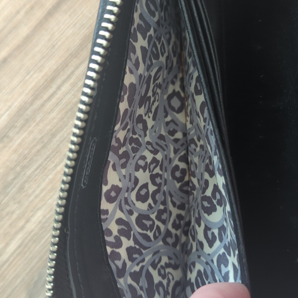 Vintage Coach Poppy Black Leather Wristlet Wallet. - Picture 8 of 10